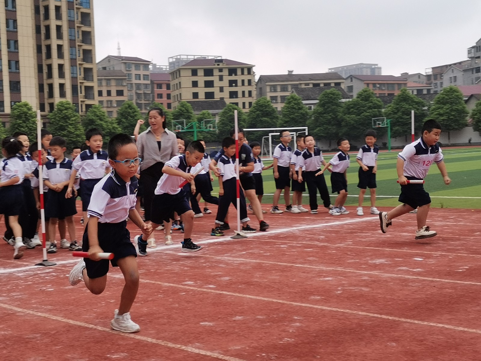 图片3.jpg 图片3.jpg