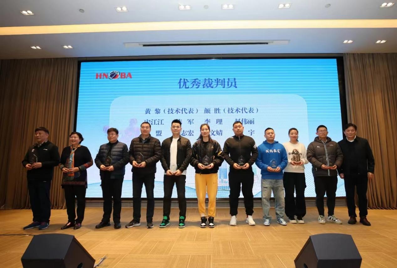 颁奖2.jpg 颁奖2.jpg