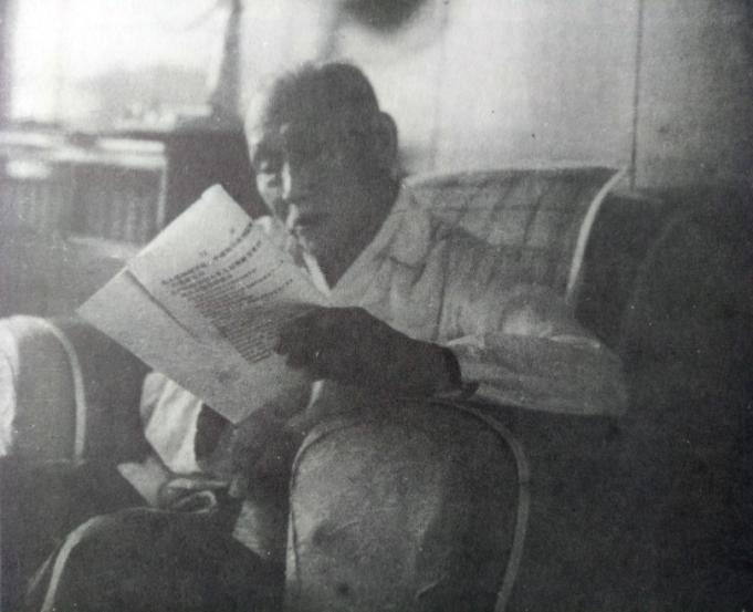 1968年,徐特立在生命的最后日子里仍坚持学习,真正做到了“活到老,学到老”。.png 1968年,徐特立在生命的最后日子里仍坚持学习,真正做到了“活到老,学到老”。.png